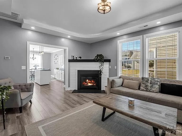 5 Maxim Ct — Photo 7