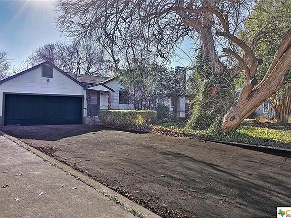 3rd image of 1255 Lee St