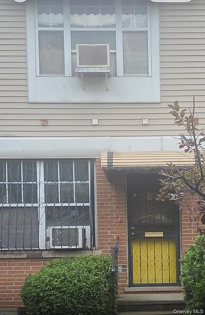 1st image of 353 Sheffield Avenue