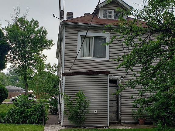 4th image of 5439 S Hoyne Ave