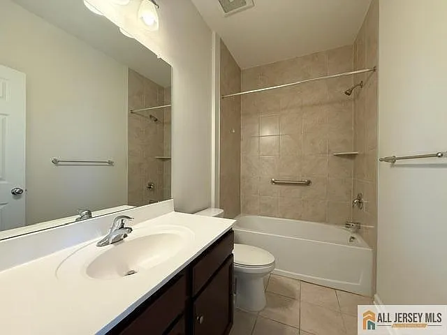 338 South Dr — Photo 15