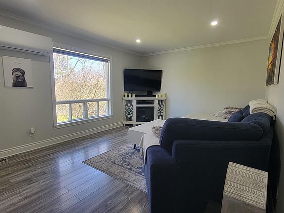 5th image of 202 Saunders Rd
