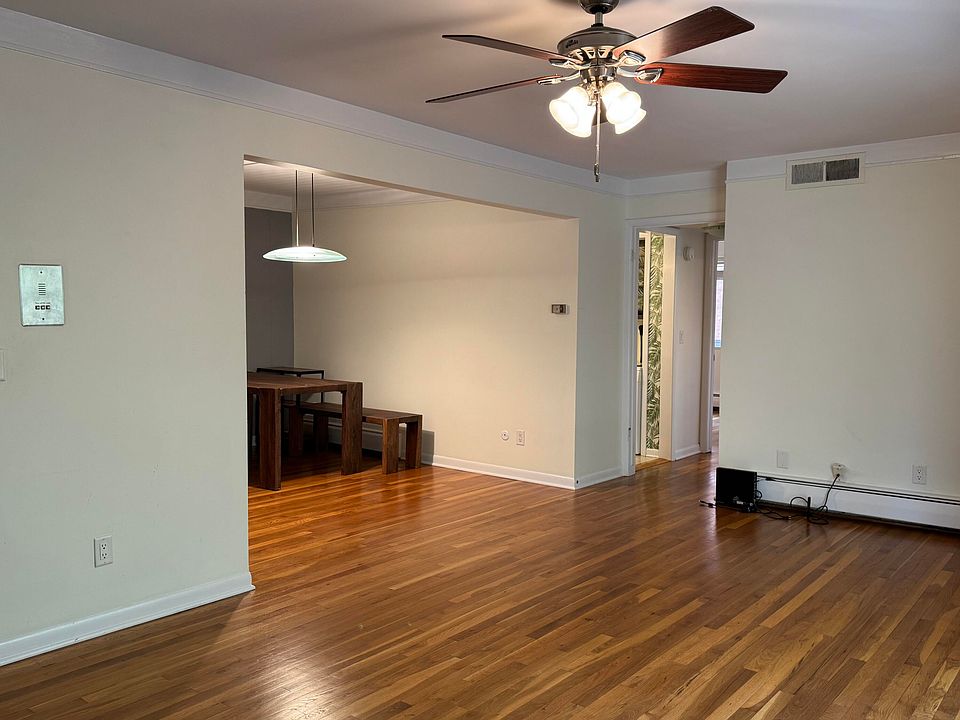 1st image of 1249 Island Dr APT 102