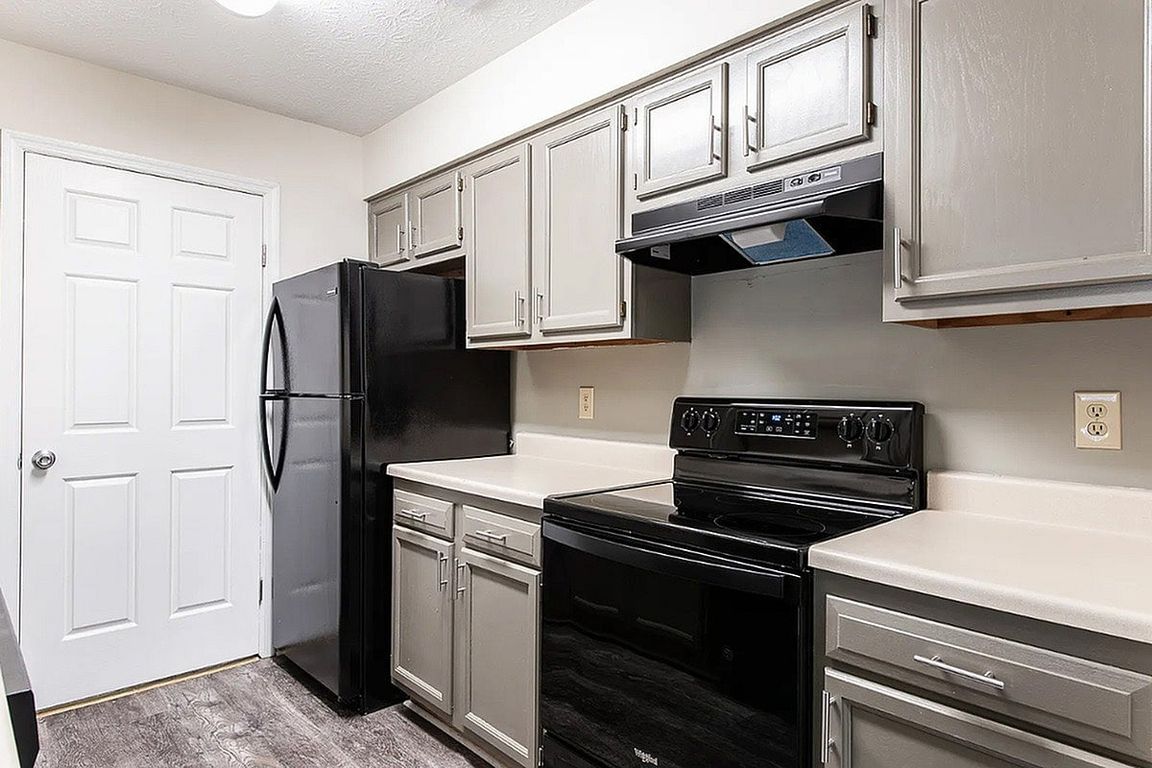 Perks and Amenities at Crown Pointe