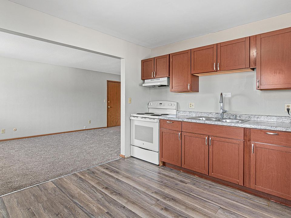1st image of 1060 3rd St E #10