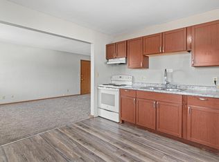 1060 3rd St E #10, Saint Paul, MN 55106