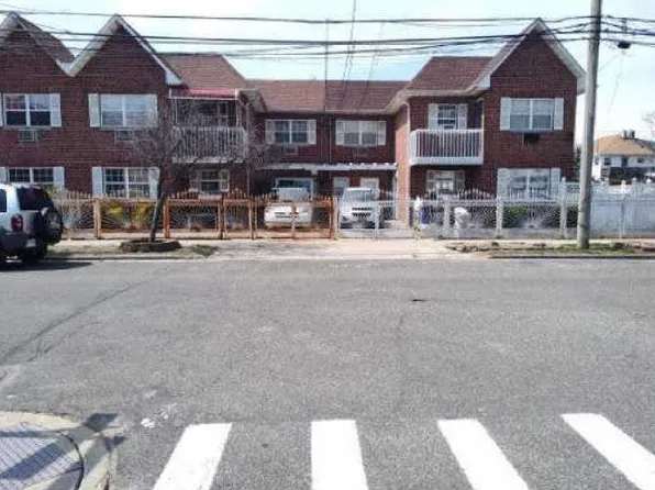 147 Beach 60th St, Far Rockaway, NY 11692