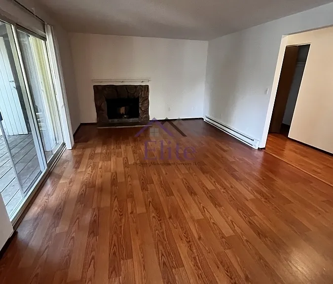 8019 N Bicentennial Loop SE #C — Photo 3