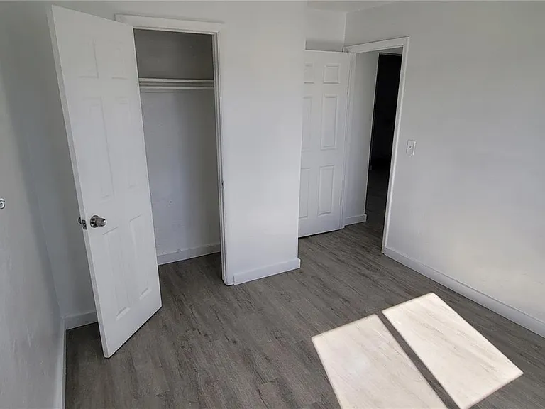 111 SW 18th Ave #3 — Photo 17