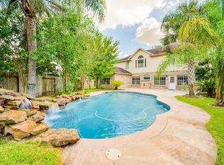 407 Starleaf Ln, Pearland, TX 77584