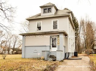 106 Willard St, Akron, OH 44305