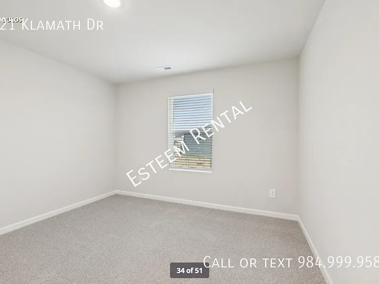 121 Klamath Dr — Photo 31