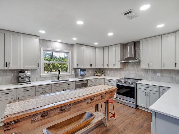 2nd image of 3938 Bobbin Brook Cir