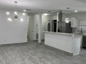 223 Bobbie Cir, Lakeland, FL