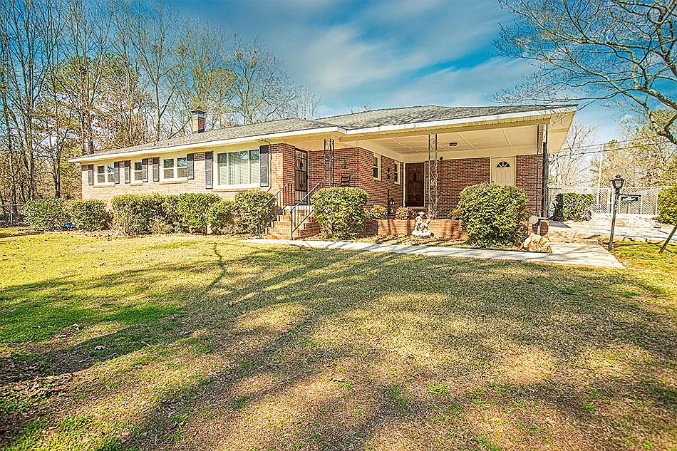 1025 Calhoun Rd E, Greenwood, SC 29646 Zillow