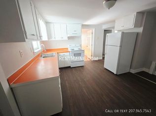 95 Center St APT 1, Bangor, ME 04401