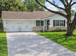 6822 Neff St, Houston, TX 77074