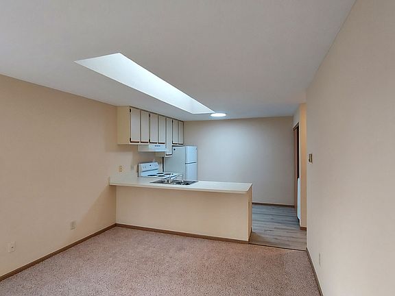 4th image of 2067 Smoky View Blvd