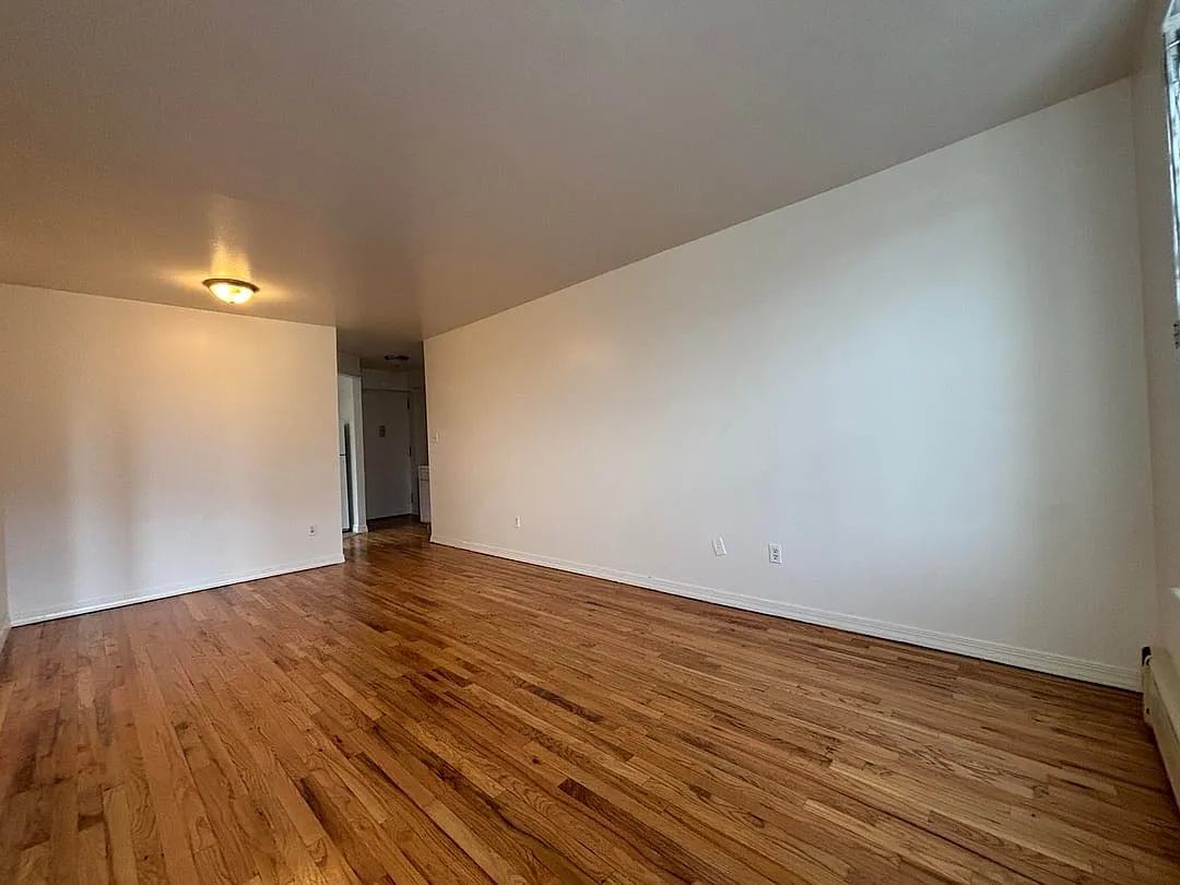 1 bed, 750 sqft, $1,000 — Photo 4
