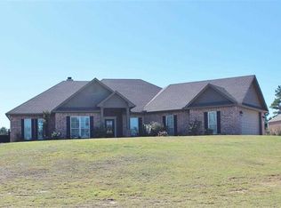 239 Lantana Dr, Kilgore, TX 75662