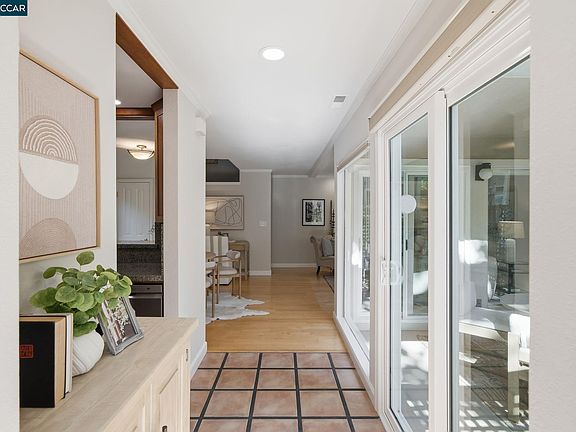 5th image of 211 Kingston Way