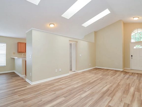 2nd image of 3116 Birmingham Dr #1
