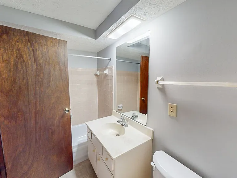 5123 Delancey St — Photo 28