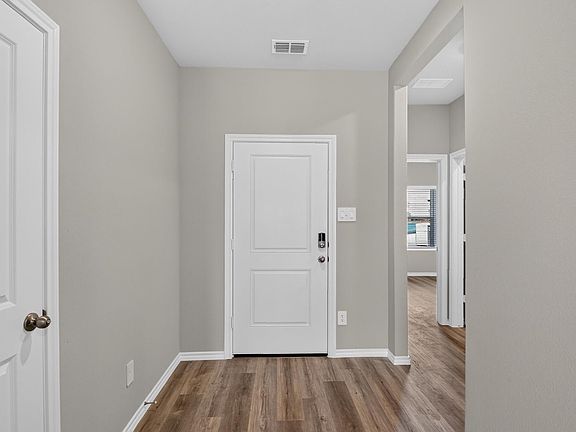 2nd image of 16725 Hudson Prairie Way