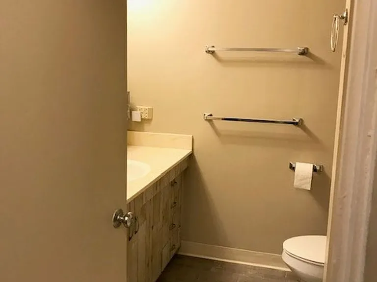 747 Amana St #720 — Photo 2