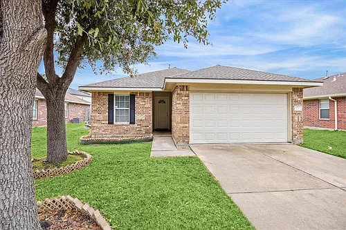 5819 Horse Prairie Dr Photo 1