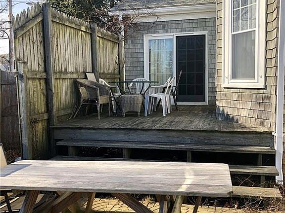 3rd image of 184 Boon St