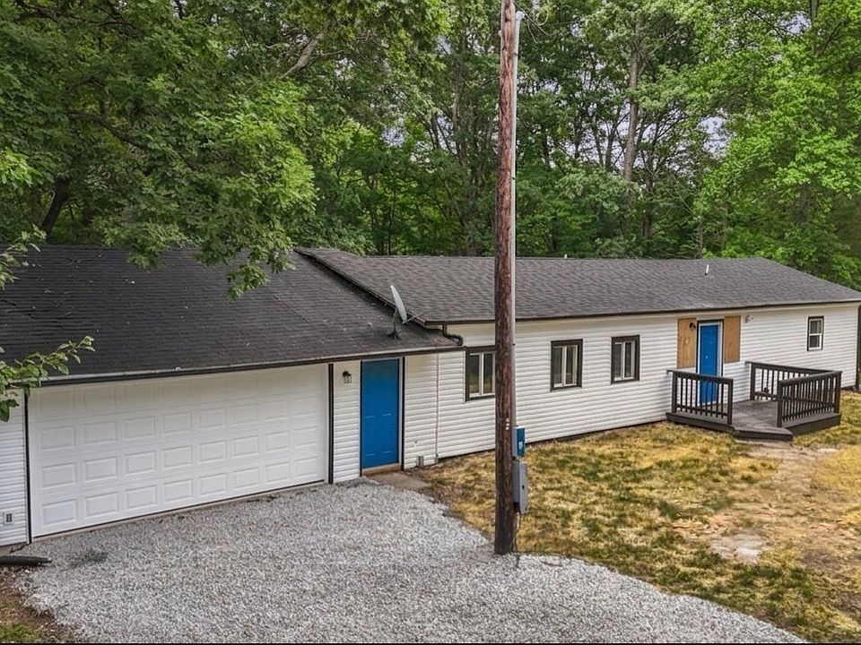 1st image of 700 Walnut Grove Rd