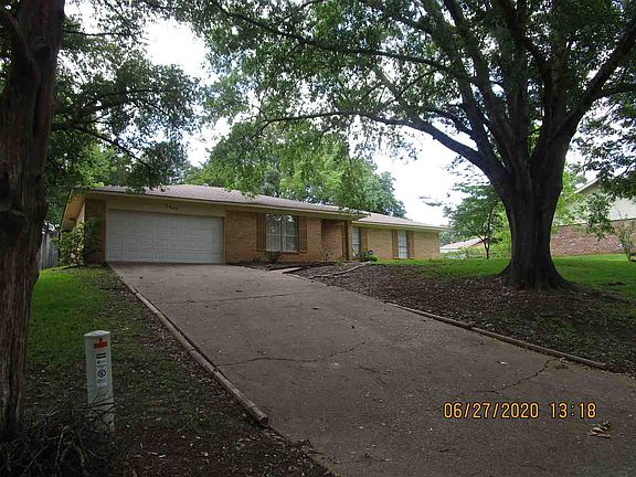2nd image of 3409 Shannon Dale Dr