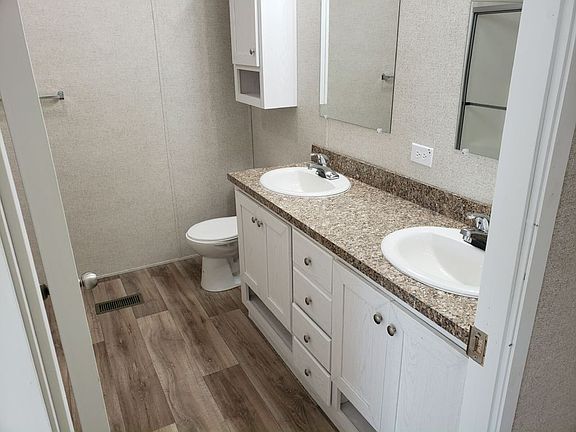 4th image of 503 De Ville Dr