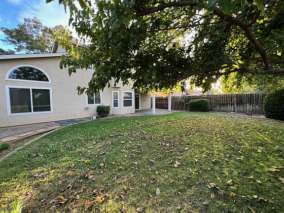 3rd image of 641 Oakborough Ave