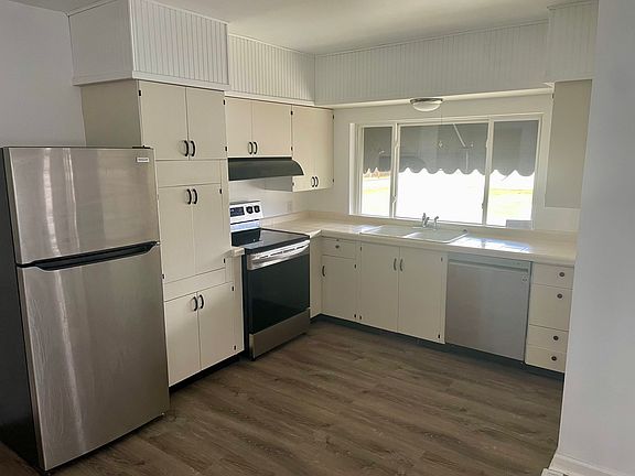 5th image of 34 Avenue E #1