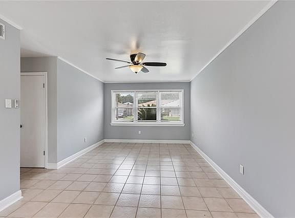 4th image of 2113 Suwanee Dr