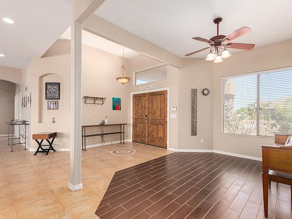 3rd image of 1797 E Loveland Ln