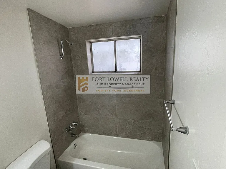 1302 N Richey Blvd — Photo 13
