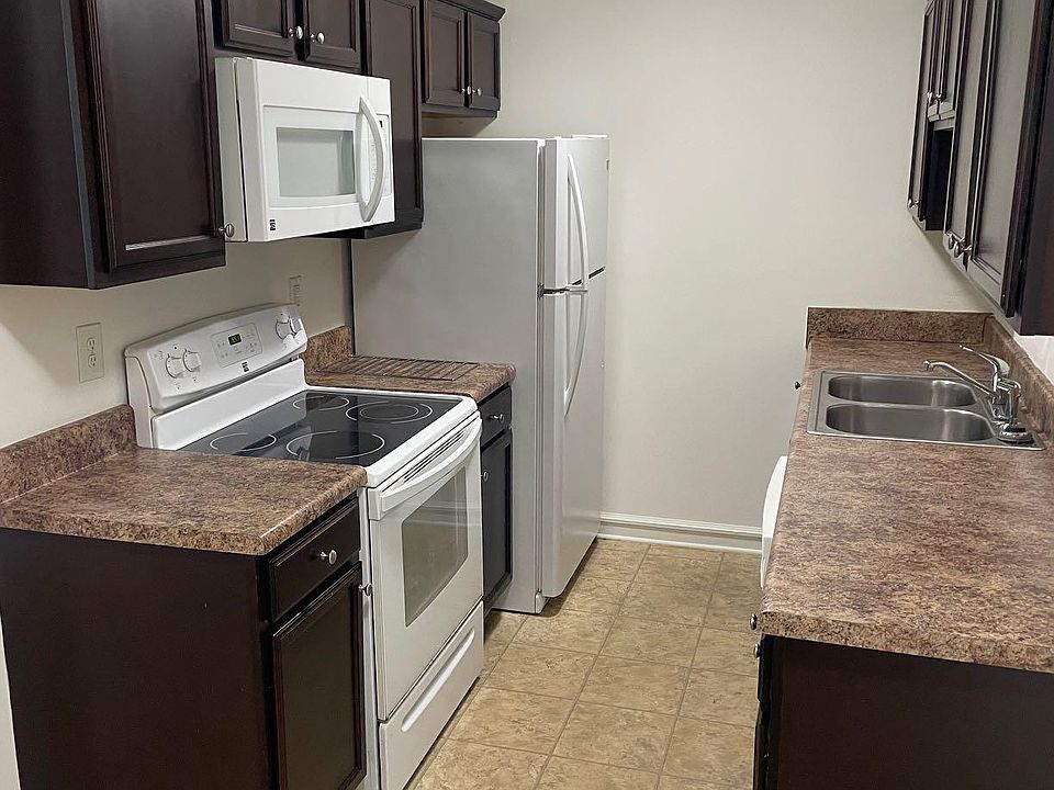 2nd image of 1035 S Church St APT 2B