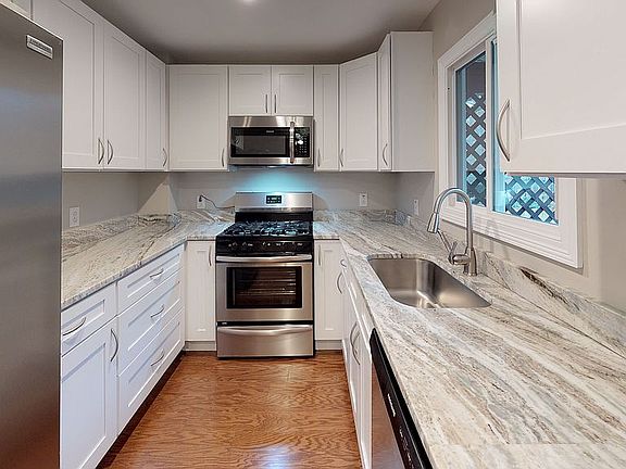 3rd image of 7901 Birchwood Dr