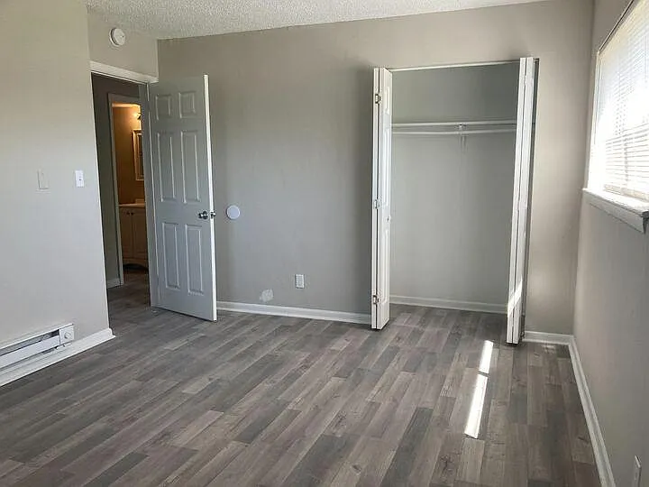3600 Newport Ave #8 — Photo 6
