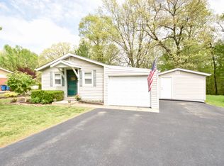 208 Linden Dr, Shiloh, IL 62221