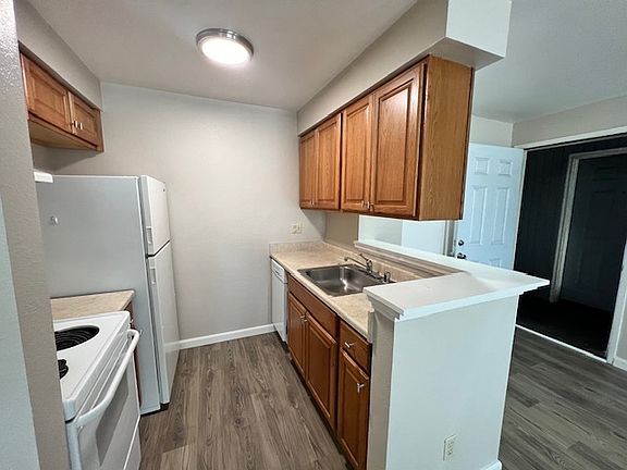 5th image of 430 15th St #C