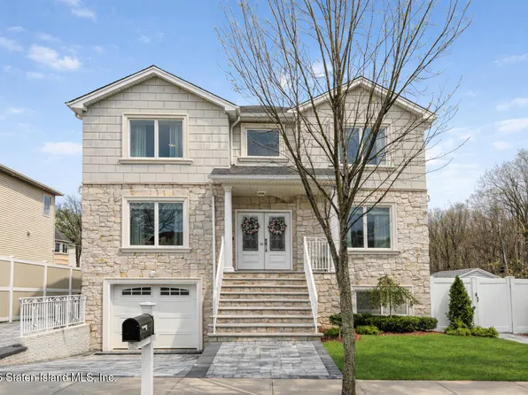 3 Fonda Pl, Staten Island, NY 10309
