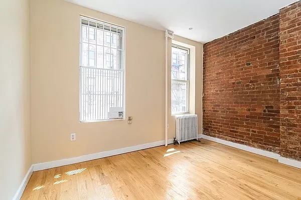 Rented by REAL New York | media 20