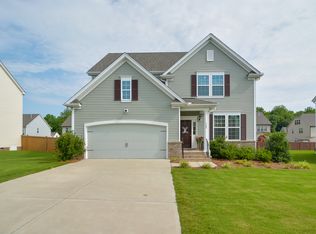 208 Airedale Dr, Holly Springs, NC 27540