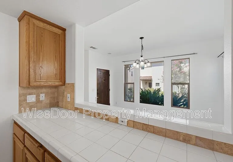 1087 Waterfall Way — Photo 19