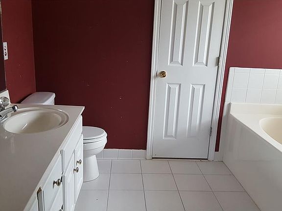 4th image of 1231 Sandlewood Dr