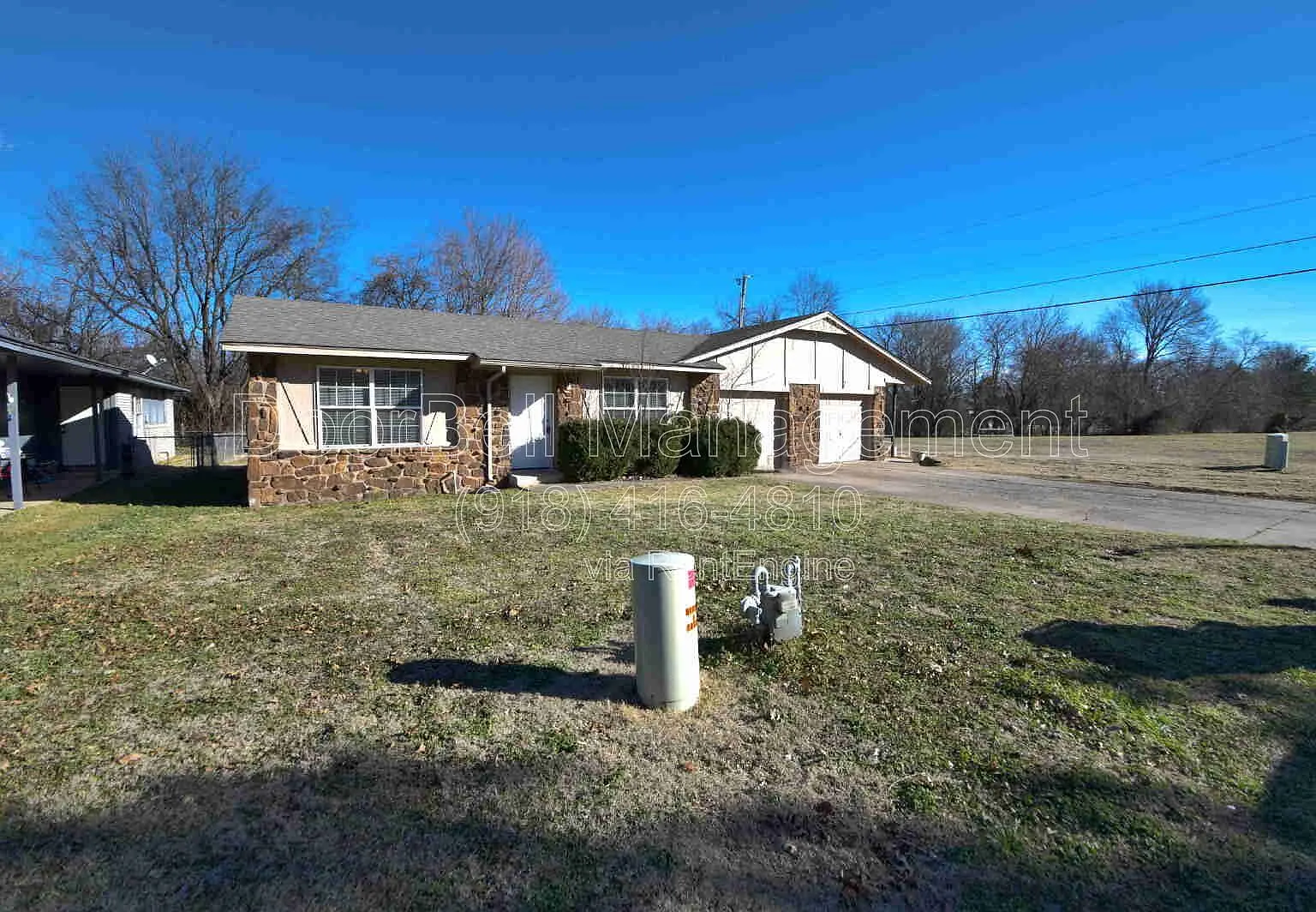 2 bed, 1.0 bath, 902 sqft, $995 — Photo 3